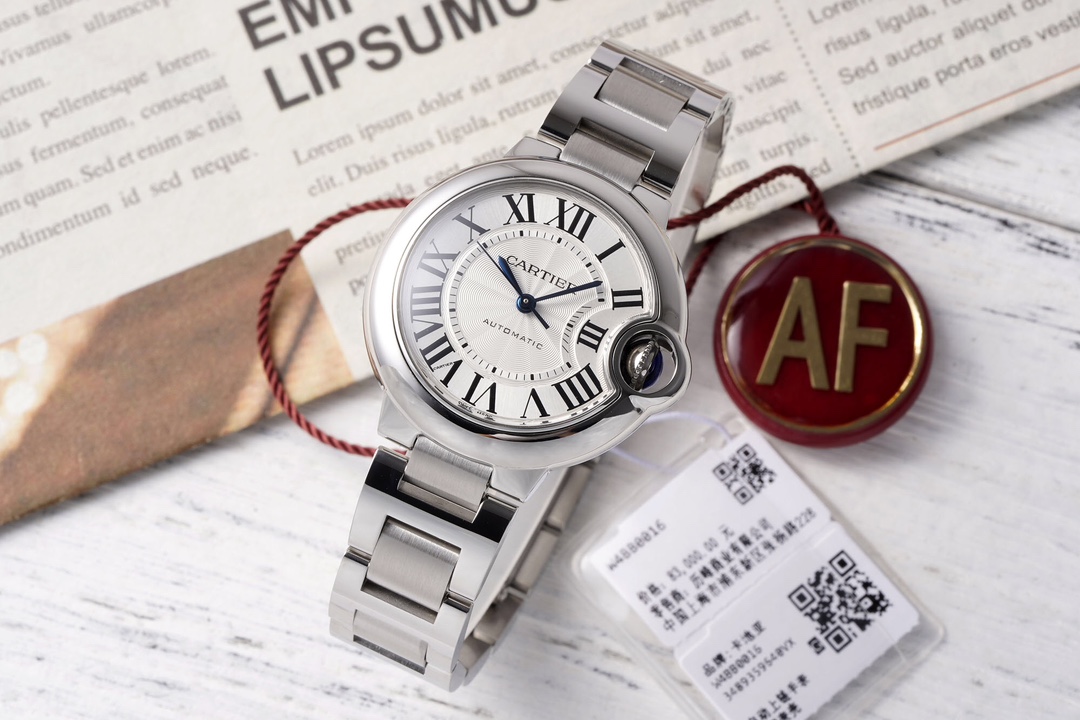 AF transforms back - Cartier 33mm Ballon Bleu collection watch
With a new package and new anti-counterfeiting label to make the high quality more recognizable, it continues the excellent product quality of the past
[Case] 33mm in diameter, 10mm in thickne