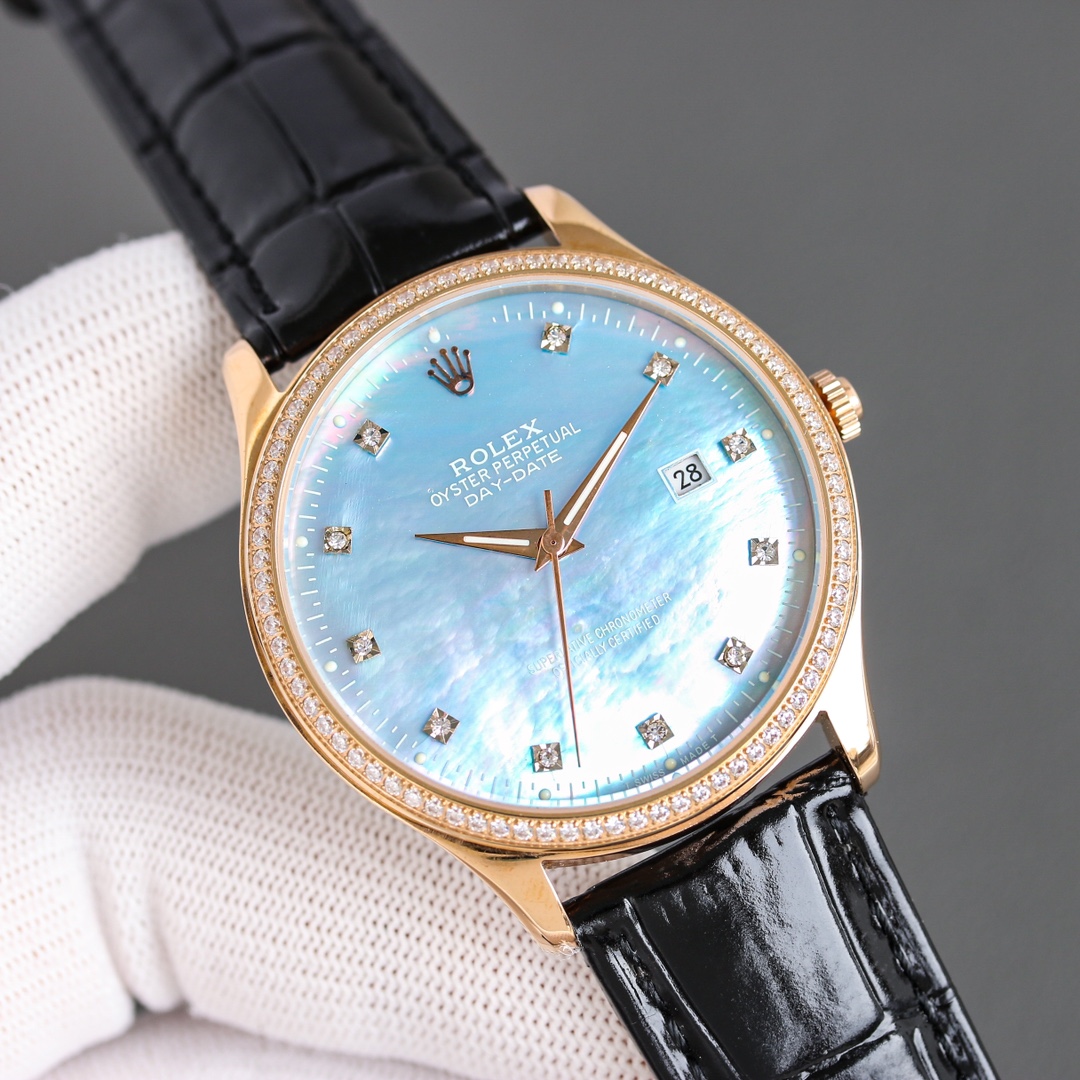 The upgraded P750 version has arrived in full swing. Rolex men's premium watches feature four hands separated, exquisite craftsmanship and unique ingenuity, exuding an air of nobility and grandeur, with a gentlemanly style. Swiss joint import automatic 28