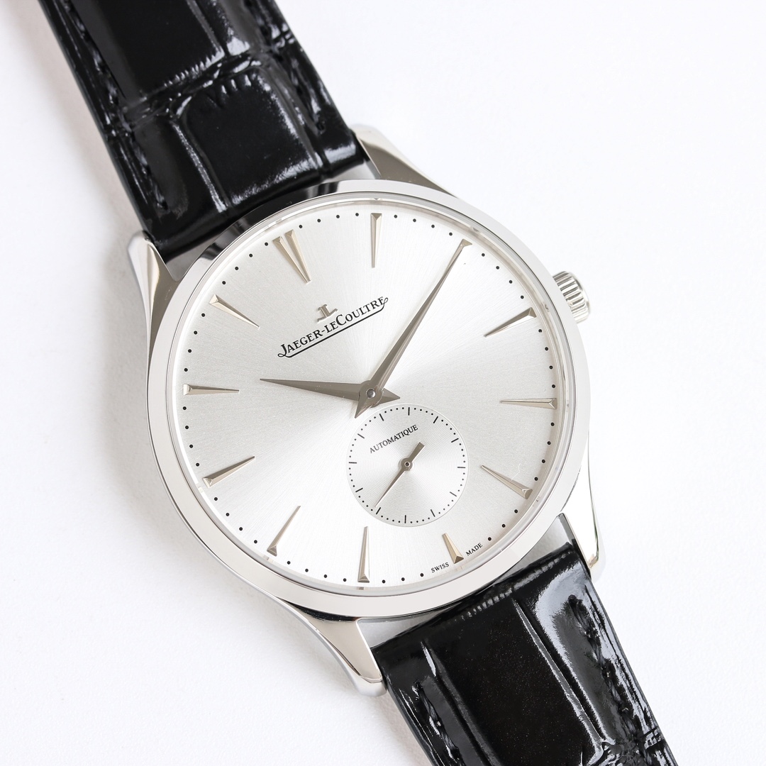 New Jaeger-lecoultre Master collection 1218420 ??RK4 A harmonious symphony of tradition and modernity. The Master Ultra Thin small seconds watch in stainless steel (39mm) is powered by the 896 movement. This automatic mechanical movement precisely indicat