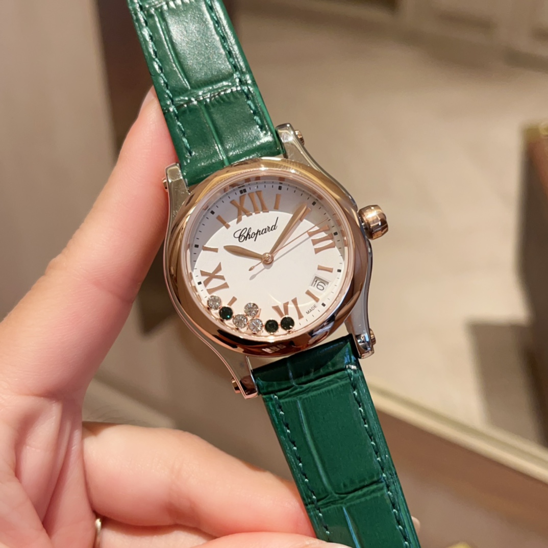 ?? Aperture 240 Diamond bezel 260
[Green DIAMONDS] HAPPY DIAMONDS
Three dial diameters: 30mm, 33mm, 36mm (33mm, 36mm have 5 diamonds, 7 diamonds)
As Chopin's most ? hot ? best-selling series a ? interpretation by straight ? exquisite skill Chopin ? mark ?