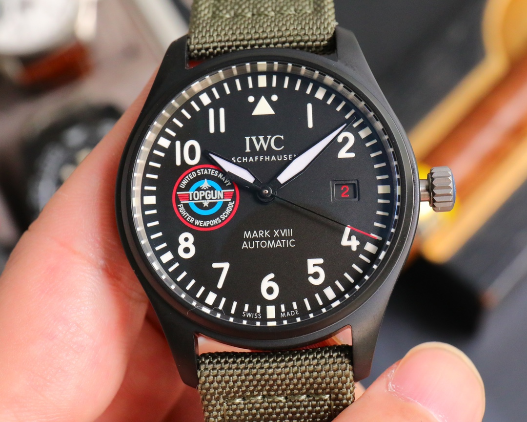 AOF fully upgraded V7 edition Mark PILOT 'S WATCHES full series

1? With the latest precision AI fuel injection technology,
Finally, a small number of zero color difference universal color values have been tested

2? The only black face in the entire fiel