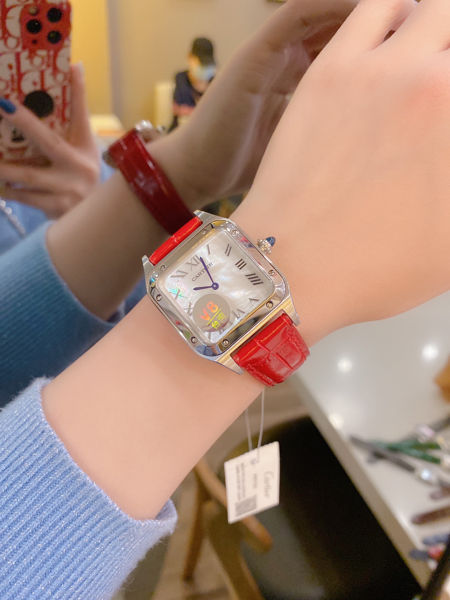 ?? White 240 gold 260 diamonds ?20
??????v8 Taiwan factory 2020 latest limited Edition
?? ?? V8 Taiwan factory 2020 latest limited edition ?? Cartier Santos ultra-thin Dumont series watch, couple pair, neutral watch ?? Taiwan factory WORKMANSHIP quality i