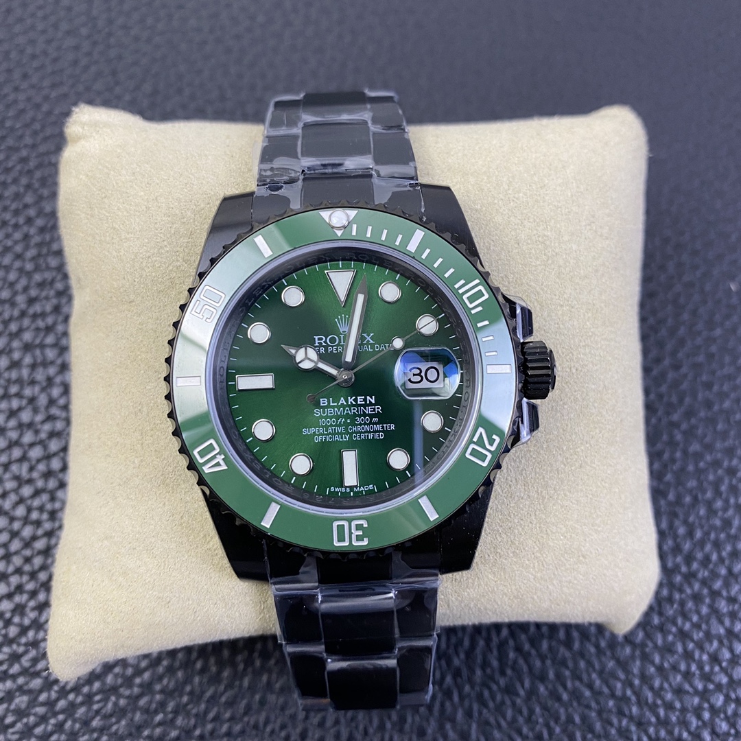 V9 Submariner BLAKEN official Obsidian Black version, equipped with the original cal.3135 integrated movement, high fidelity and stable timekeeping, blue hairspring, KIF shock absorber. The case is made of imported 904L stainless steel, which is blackened