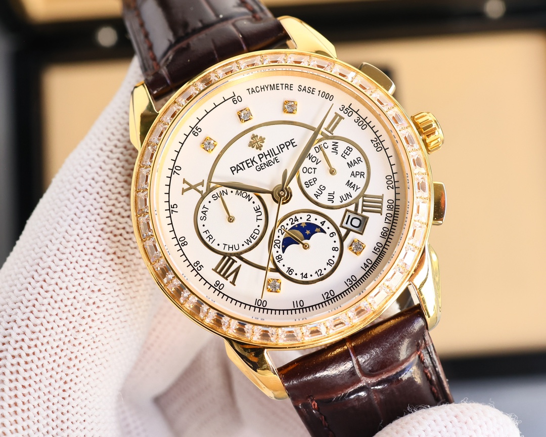 White 1450- Gold 1500 diamonds +50.
Patek Philippe makes a stunning appearance with a 42mm diameter that fits the hands of the average male, very business or ? casual. The entire case is hand-engraved with a striking visual effect that is hard to forget, 