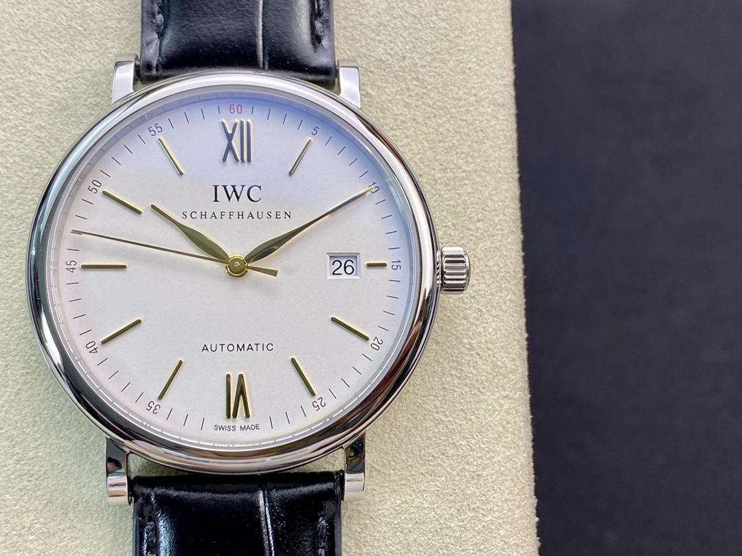 V7 release Seven stars recommendation V7 Portofino Redefining the highest VERSION OF PortofinO on the MARKET ? The true meaning of Super Portofino ? The original mold, all accessories can be interchanged with the original 316L stainless steel case top-fin