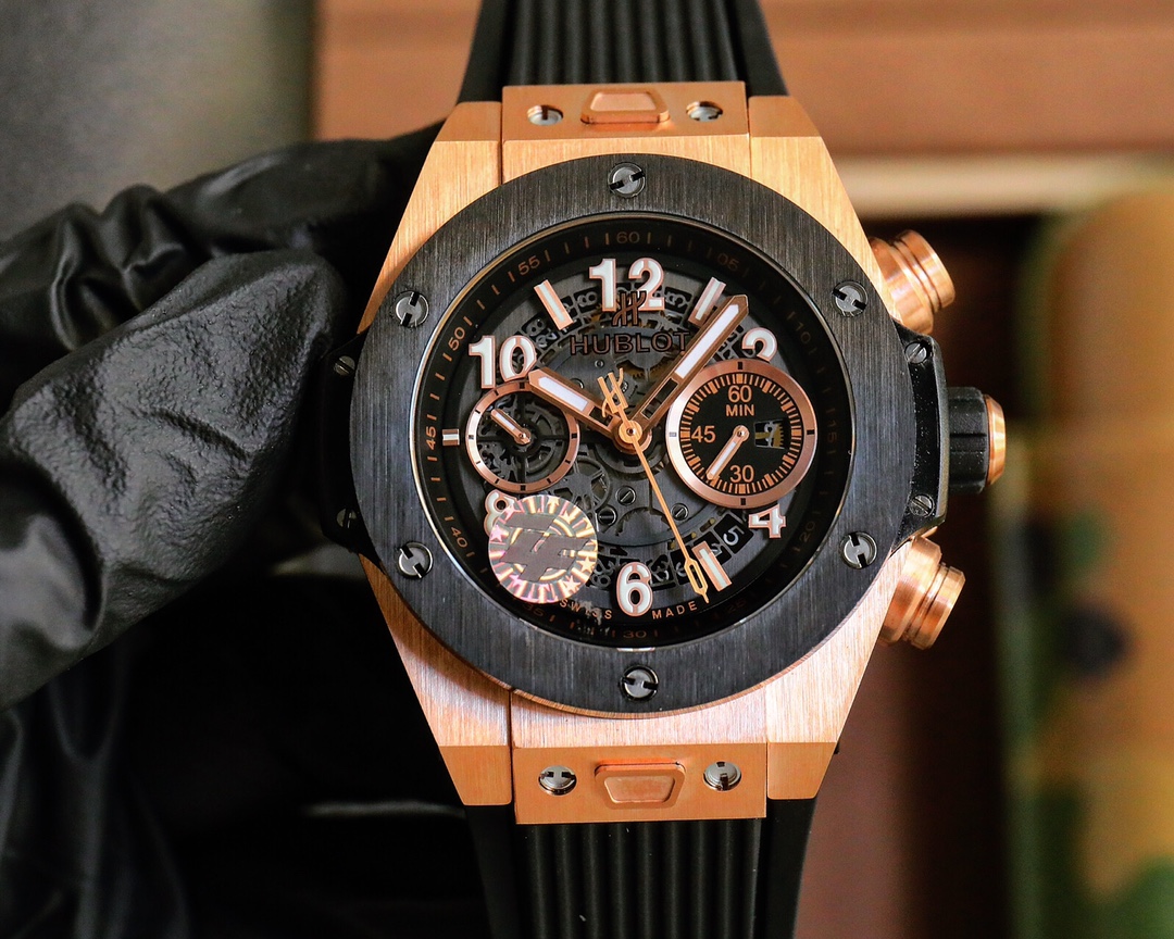 HUBLOT - Fearless and aggressive, abbreviated as "HUB" or "Hublot" BigBang Element Material Chronograph v2 version ? The case is made of imported 316 stainless steel material, the design is explosive ? Equipped with 7750 modified "HUB1242" automatic movem