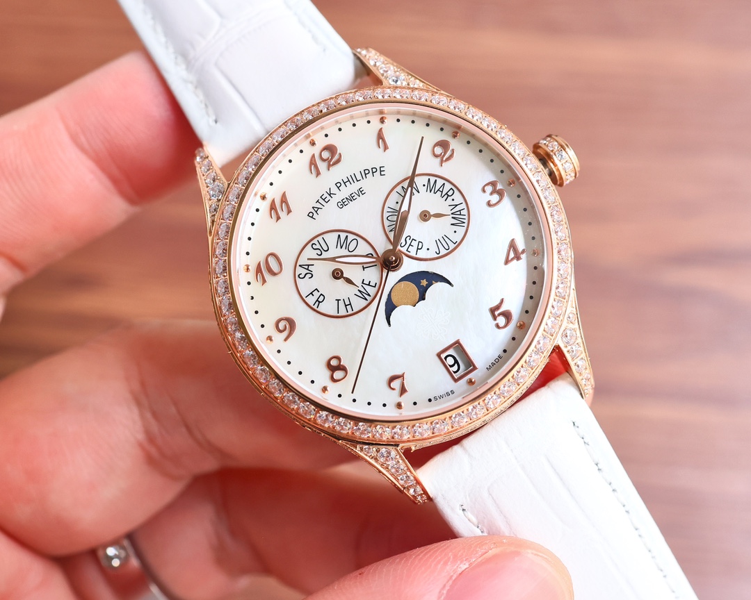 TW produced rose gold and white: Half diamond 2100, full diamond 2200
Patek Philippe PP Complex Function timepieces 4947R/4947G, 4948R/4948G make their debut! ???RT1
The calendar Moon phase ladies' watch combines the practical calendar with the elegant mo