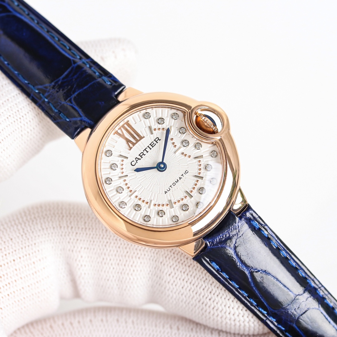 ?? Taiwan factory Full Range ???? Cartier Ballon Bleu 33,36 size, real alligator leather ?? This series of watches is known in the Cartier watchmaking industry for its delicate style and elegant style, of course this watch must have these qualities. The c