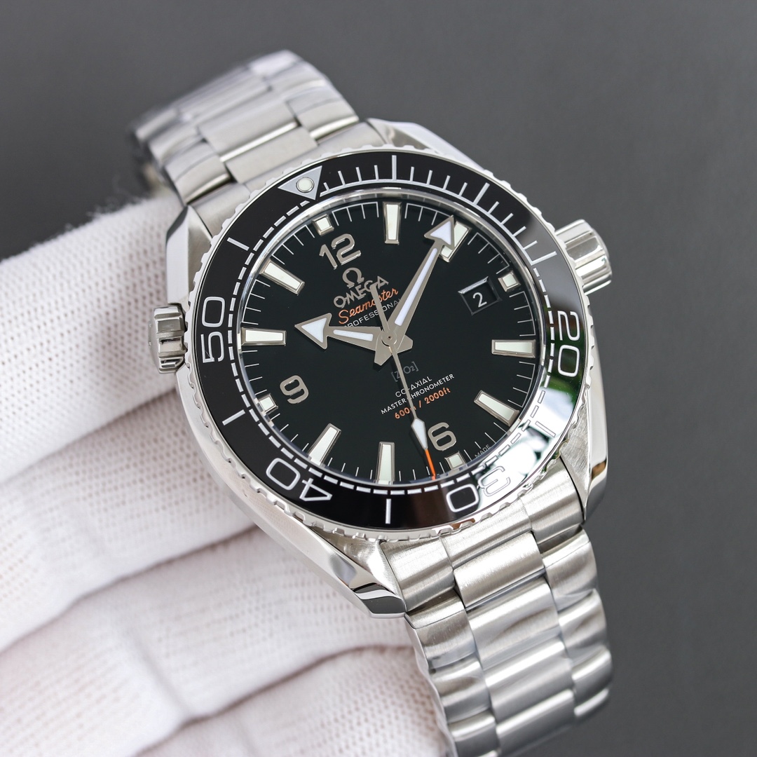 PZ Factory, independent jump needle, individual hour adjustment, original same as the original, Ocean universe 600 meters! Equipped with the exclusive and unique self-developed 8900 movement of the original. It truly ensures that every detail is in sync w