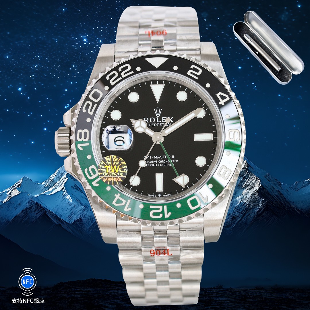 Tw Factory GMT m126710 uses the counter movement 3285 integrated movement blue hairspring The same as the original. Adjust the date function instant jump by adjusting the fast jump of the hour hand. The same GMT double time zone hands as the original are 