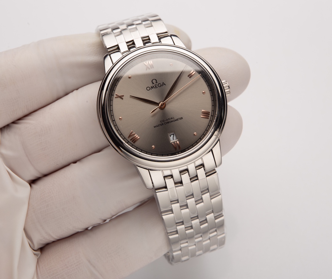 White leather: 530. Gold ?20. Steel belt ?30.
(Upgrade original lump), optional non-original lump ?30.
Omega - De Ville collection - Couple watches! Genuine mold, ?? The dial is in the same sunburst pattern as the genuine, curved hour ding ?? glass upgrad