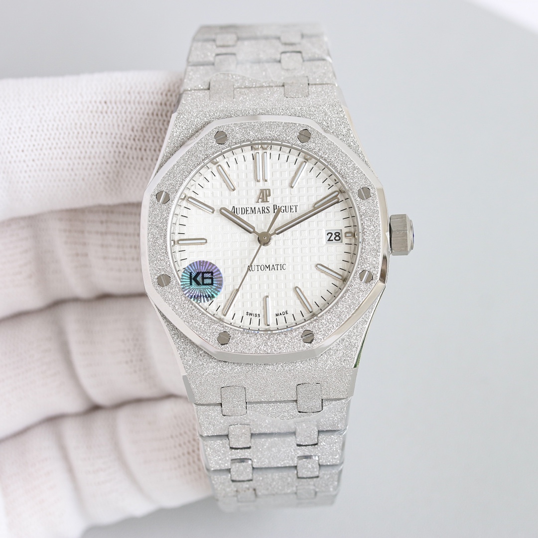 Frost gold White steel 1700 Rose gold 1750
TW New Interpretation
AP Audemars Piguet Royal Oak Frost-gold version Women 37mm size 15454 series 3120(frost-gold custom version) Limited quantity, the most important part of the steel band watch is the original