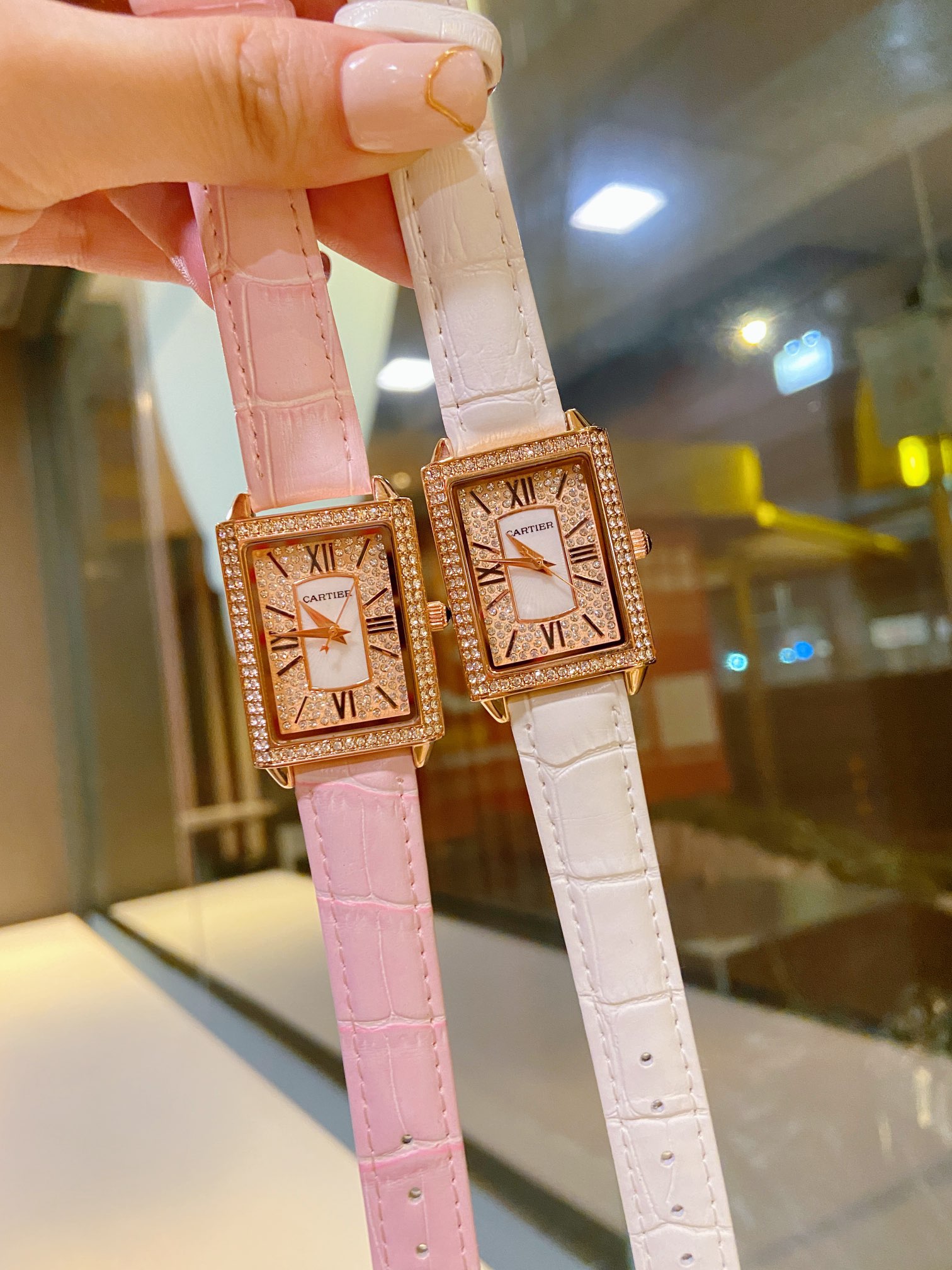 ??85?? [Bestseller recommendation ?? Interpret the versatile goddess] Best Women of 2022 CHANEL New Fashion ultra-thin Women's Watch Simple two hands bezel Unique Three circles Swarovski crystal diamond ?? Elegant and beautiful mother-of-pearl dial ?? SIM