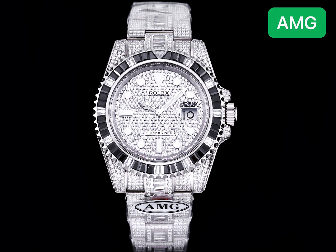 3100
??AMG ONE Factory??
The Rolex bespoke special edition, which is extremely luxurious, AMG perfectly recreates the most expensive Rolex Starry sky watch ever: the Submariner set with diamonds! The entire watch is studded with Swarovski diamonds, showca