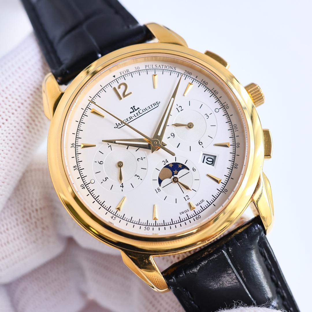 SJ released the white shell 1450 and the gold shell 1500
Jaeger-lecoultre introduced the JL Master series 1538420 ??RK1, Factory hired watchmakers to restore the original quality of the watch from the day of the week, the moon phase, to the date, the mont