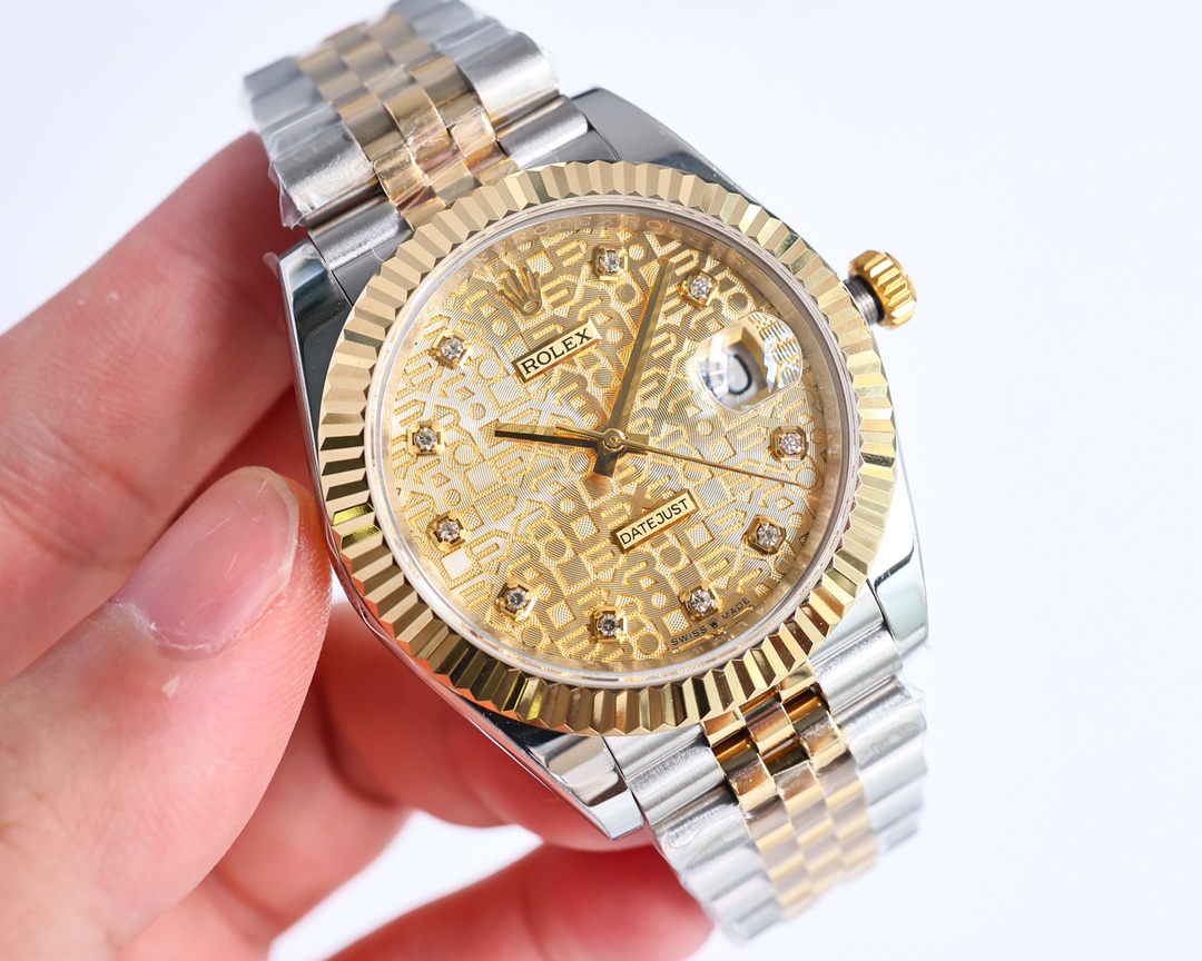 2824 machine 1650
Unit-2671 1900
Classic women's wear style,
Inside real diamond version, GTC national inspection certificate one form one card one code
Rolex Datejust, the Oyster case of the Datejust is a paragon of robust elegance and perfect proportion