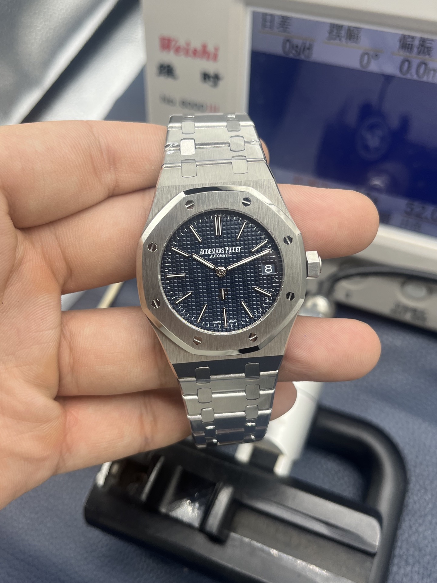 JF Factory2024 Wall-splitting recommendation - Audemars Piguet's highly popular ultra-thin steel king - 15202 officially available!
[Exciting Details] Watch size 39mm x 8.6mm (the thinnest on the market)
1. Custom movement (Base module from Citizen 9015 m