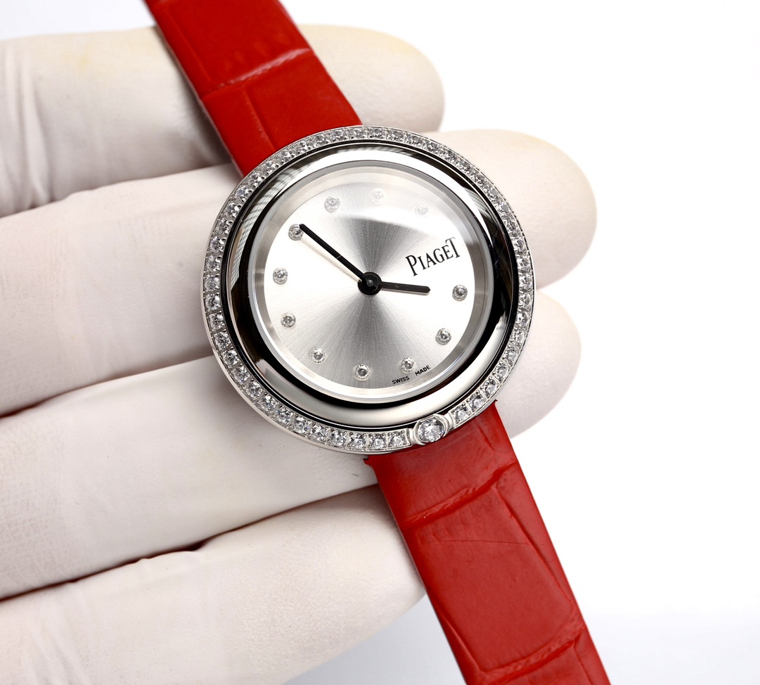 White Ring Diamond 480. Rose ?20.
PIAGET Timepiece quartz for women, from the Possession collection timepiece, sincerely recommended, the most charming masterpiece with Swiss quartz movement, crystal glass, the bezel can rotate 360 degrees, bringing diffe