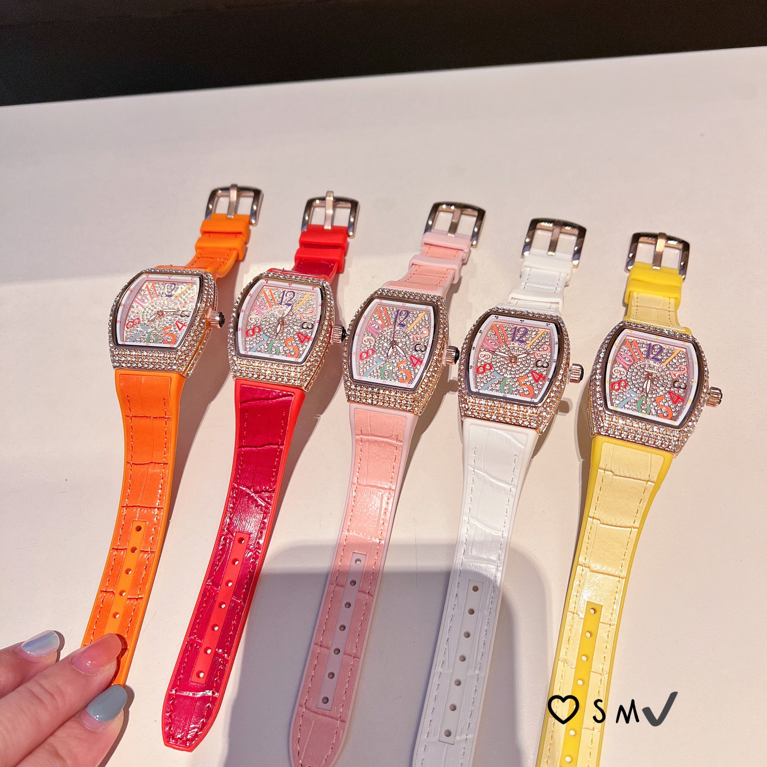 Youdaoplaceholder0 95 ?? FM Franck Muser's top masterpiece FM series women's high jewelry diamond ?? set, full diamond number ? Crowe star ?, barrel-shaped ?? Imported quartz movement, mineral glass crystal, vacuum plating, sandwich case design, exquisite