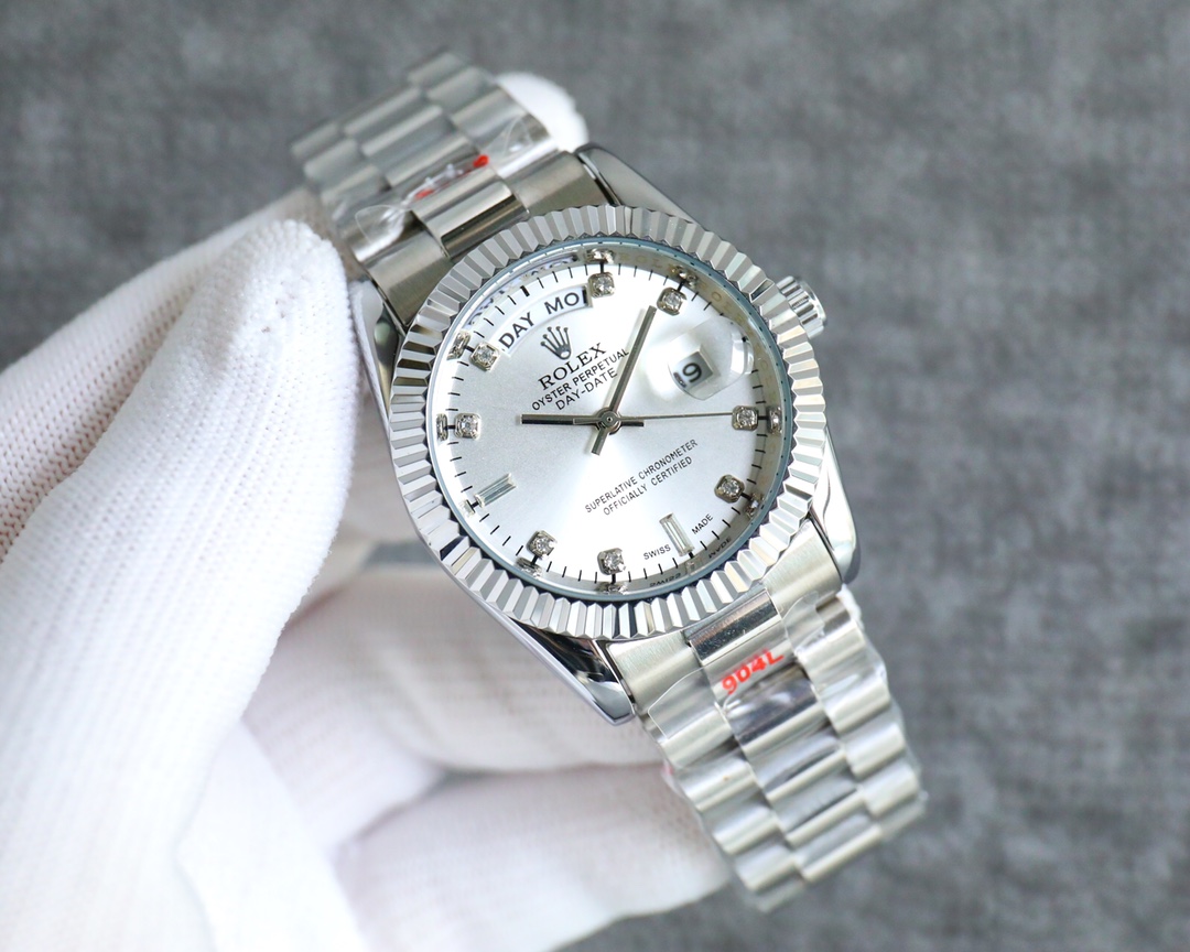 ??100 ROLEX Datejust Rolex premium men 's watch, three-hand double date design, noble and elegant, gentlemanly style, excellent quality, selling well all over the city. Swiss quartz movement (zero repair), super water-resistant ??316 stainless steel origi