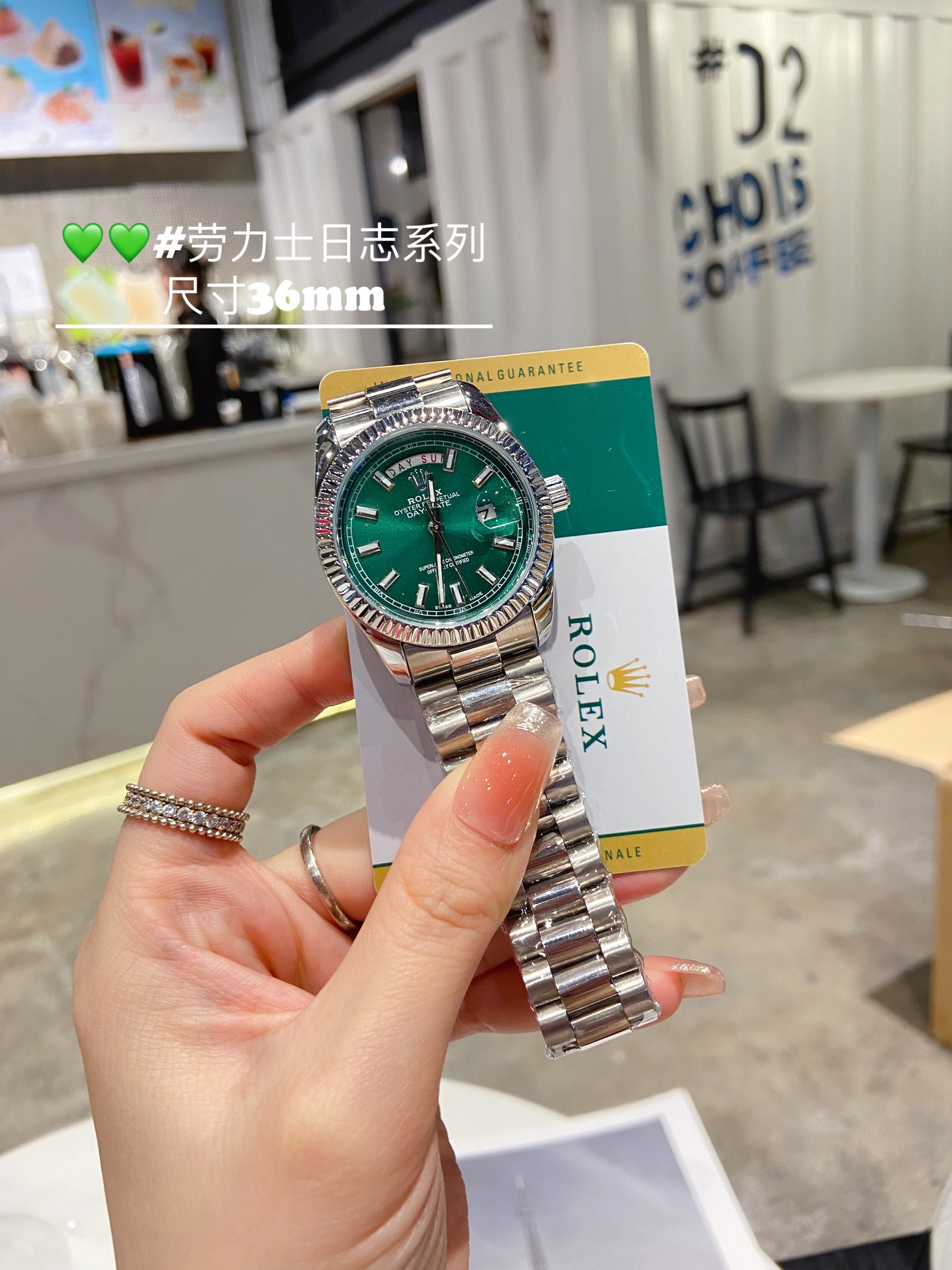 ??100 ROLEX Datejust Rolex fine men 's watch, three-hand double date design, noble and elegant, gentlemanly style, excellent quality, selling well in the city. Swiss quartz movement (zero repair), super water-resistant ??316 stainless steel clasp, mineral