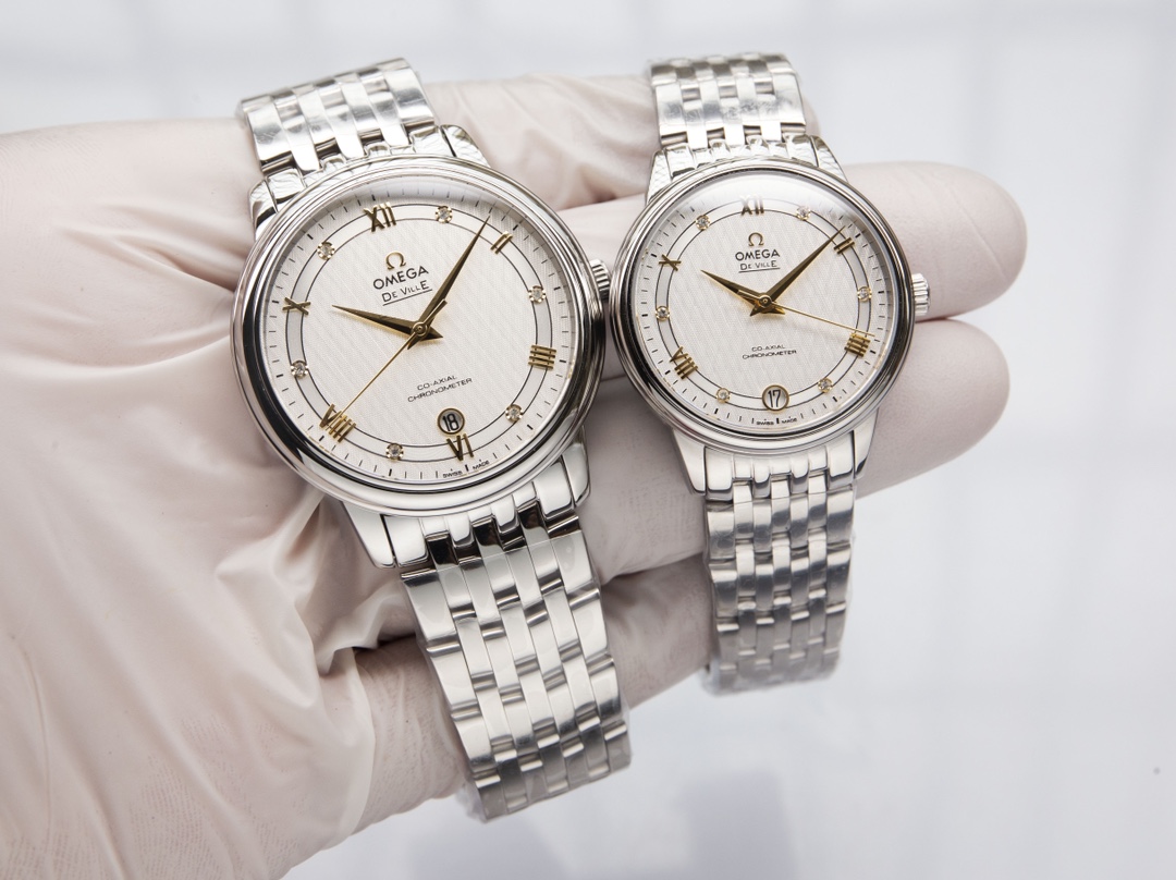 White steel 530. Gold ?20.
Omega - De Ville collection - Couple watches! Genuine mold, ?? The dial is in the same sunburst pattern as the genuine, curved hour ding ?? glass upgraded to high definition arched double sapphire glass (clearer display, scratch
