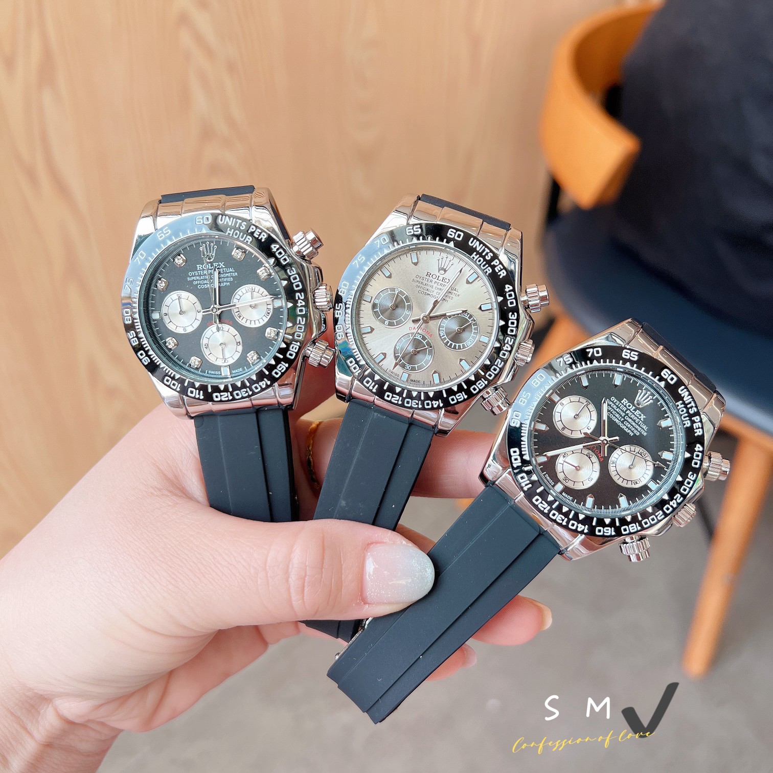 ??100 Rolex Cosmograph Daytona watch! Imported quartz movement, super mineral glass, steel strap, comfortable to wear! 40mm in diameter ? ?, more prominent color, brighter shine!