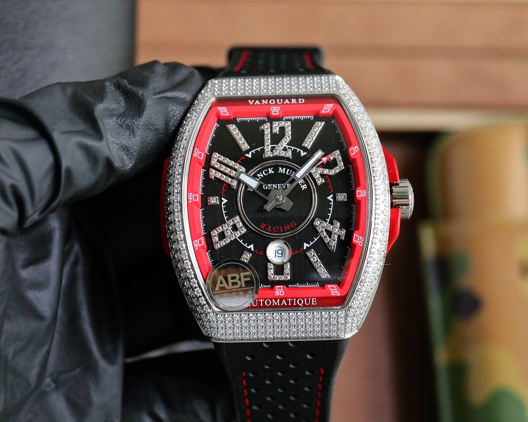 ABF's highest quality new track collection arrives Franck Muller Vanguard Yachting V45 RACING series 44x54mm
1. The case is 100% original mold, especially the sandwich structure case, the inner side of the middle color slot and the protruding lugs at the 