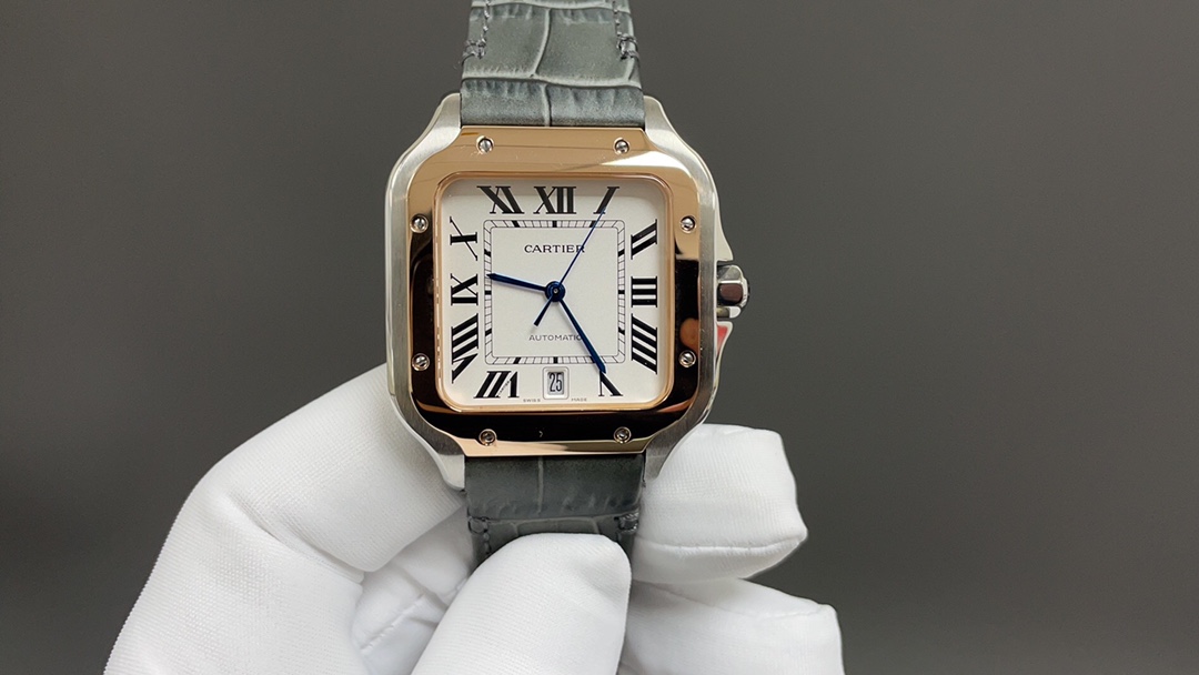 THB?? Cartier Santos strap quick-release version
[Original mold opening ??????2024 latest Cartier Santos
1 ? [Case] Genuine mold, with the best imported 316L case! Movement with exclusive imported 9015 ultra-thin movement, stable timekeeping, zero refurbi