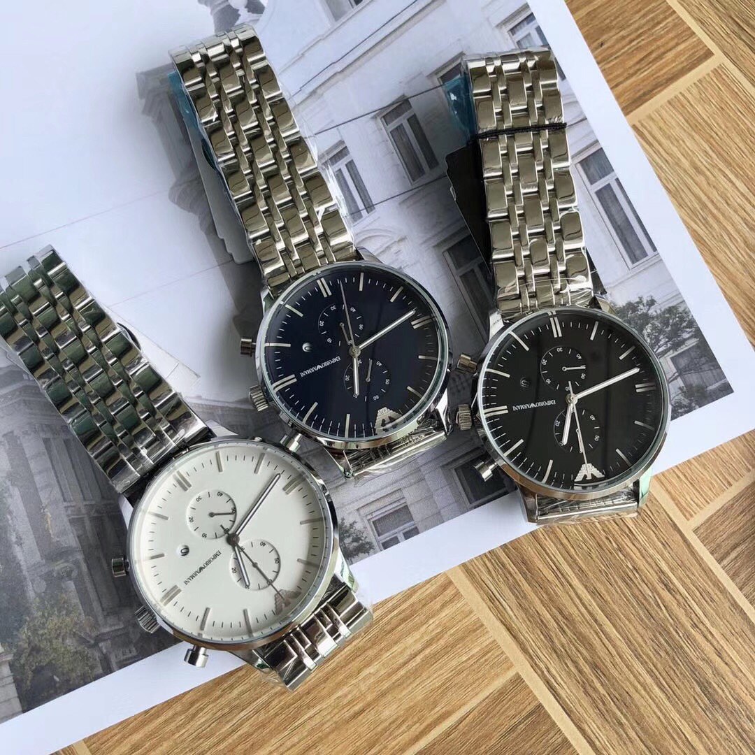 105?? Armani model: Ar038 Tempered mineral glass strap: 316L Stainless steel clasp: Double snap size: 43mm*10mm Simple upper and lower eye function dial stylish and elegant silver and black, the first choice for mature gentleman