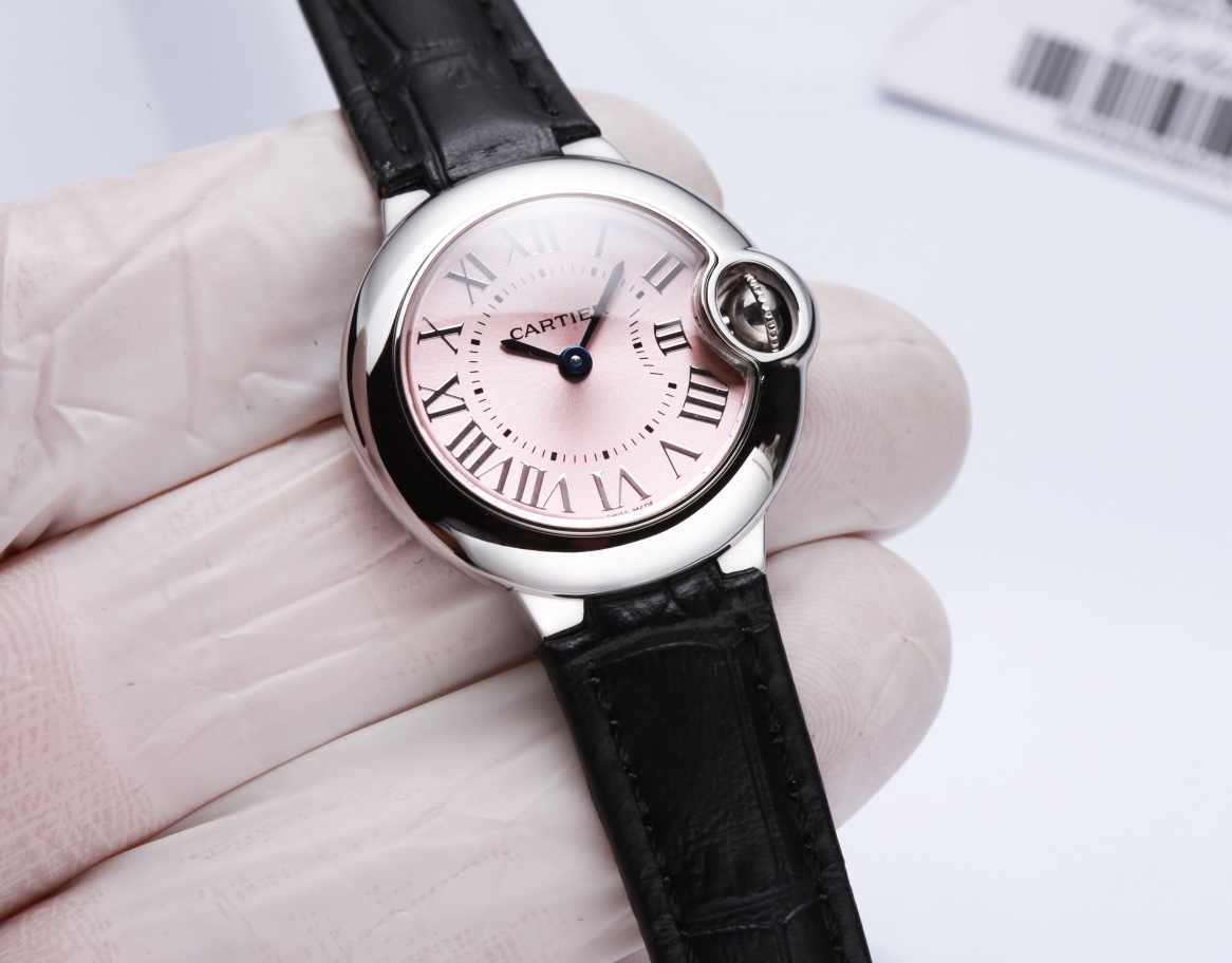 White leather 540. Steel belt ?50.
[Top quality version] Cartier Ballon Bleu 262080VX3009 women's watch, 28MM, exclusive supply to the market, three codes in one, independent identification number, double bobble-shaped sapphire crystal glass, high definit