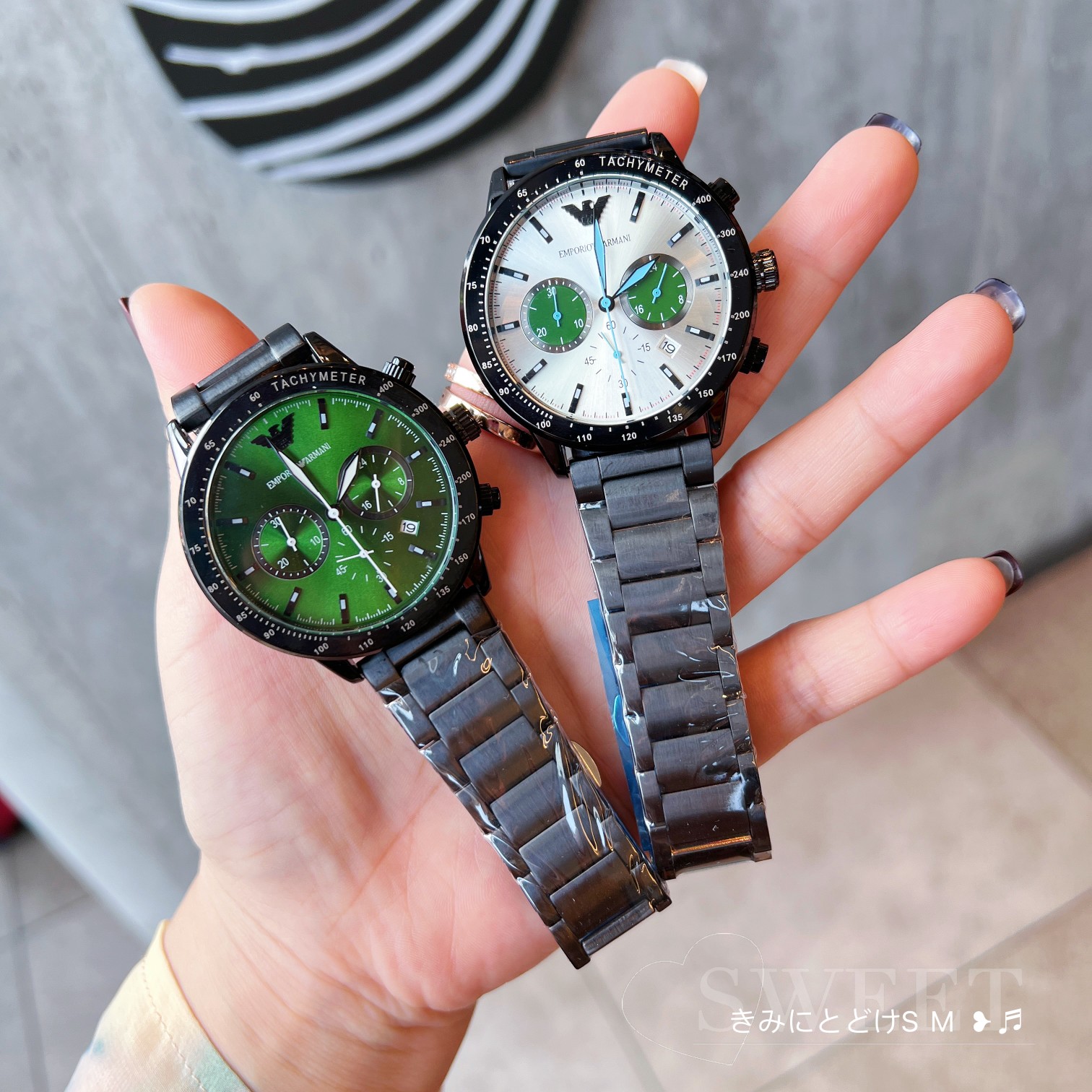 ??105 New Armani AR11360/11362/. The multi-functional three-eyes Chronograph for men is equipped with a multi-functional chronograph quartz movement ??, powerful minute chronograph/second chronograph / 24-hour synchronization, stainless steel butterfly cl