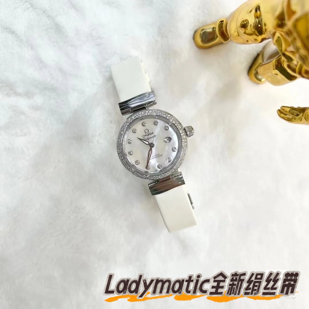 ?? White 270 Gold 290 diamond ?20
New silk straps for ladies' watches from the Ladymatic collection
It is one of the brand's first watches designed specifically for women
As a synonym for elegance and refinement
It was a trendsetter in the last century
It
