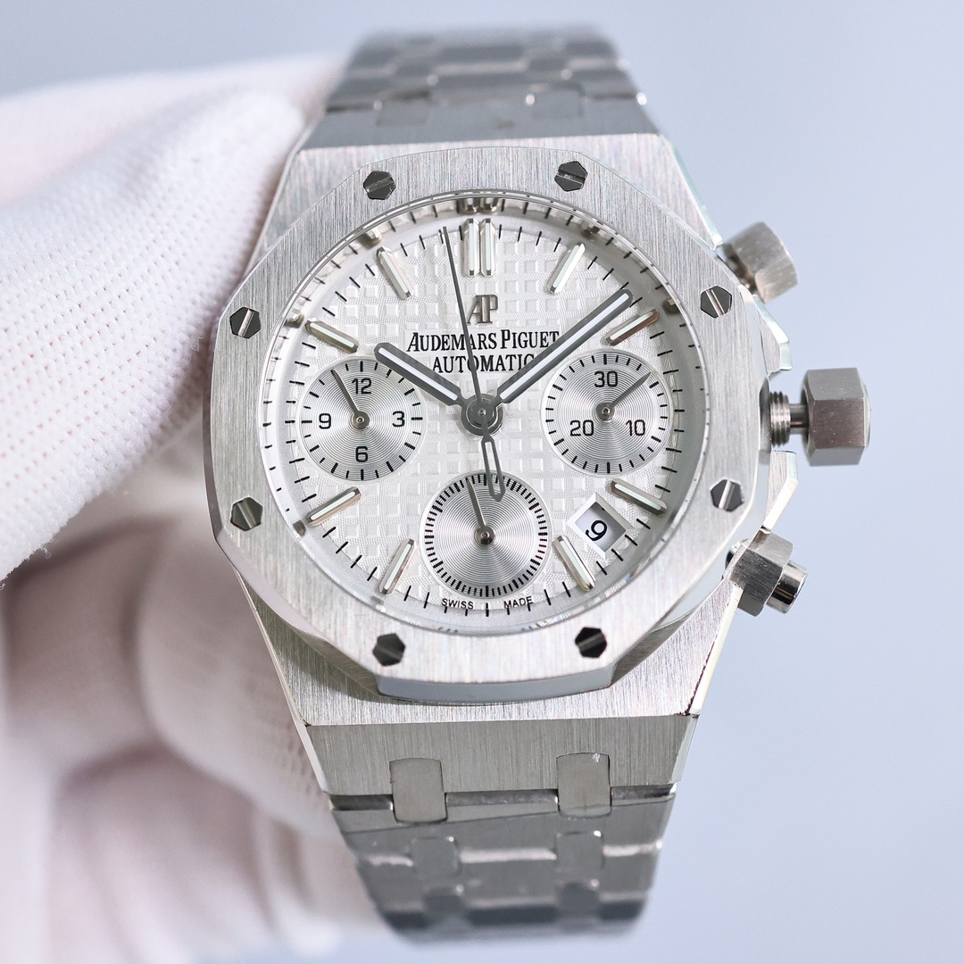 White steel 1750, rose gold 1800 (with diamond plus 100)
Hot Audemars piguet Royal Oak Series 26715 BC.zz.1356BC.01. 38mm size 1:1
Current TOP mechanical movement version ?? GENUINE IS mechanical! Mechanical! Don't waste money on a quartz!
AP Royal Oak Ch