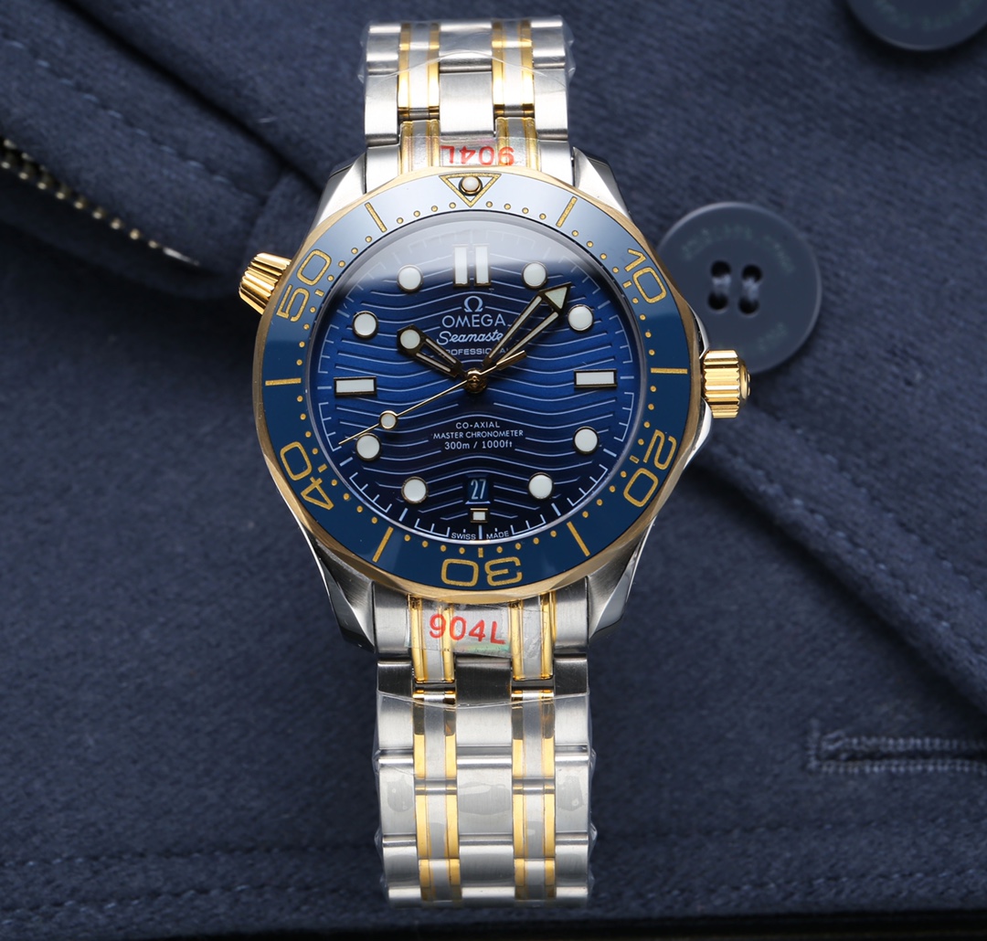 White steel P: 590. Gold ?20.
Hit market ?? After two years of repeated sampling, always adhering to the upgraded concept of practicality, no best, only better, the Omega Seamaster 300 series has once again reached its peak! 2021 Official Strong recommend
