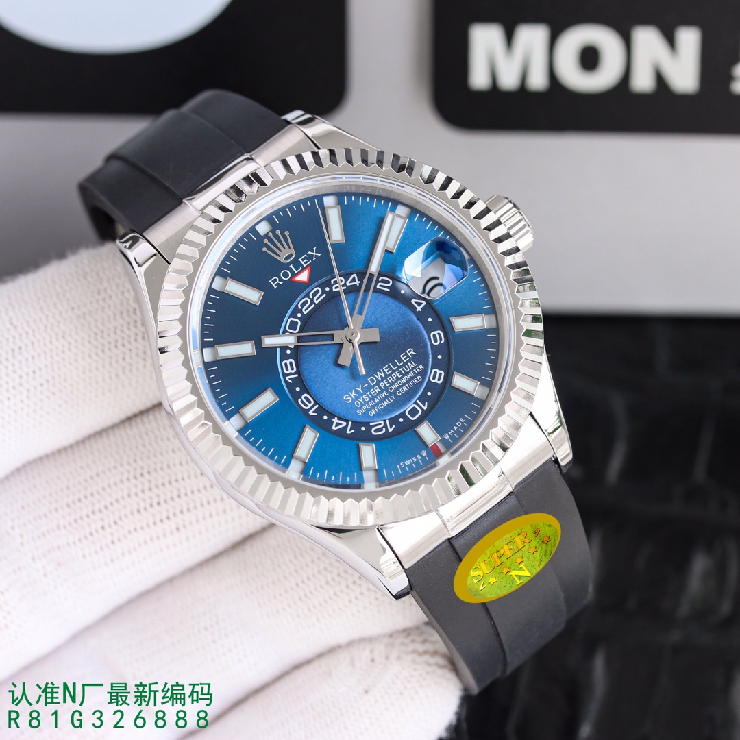 [Fireworks] New series ROLEX Sky-Dweller The "most complicated Rolex ever" is officially on the market! Redefining the true "Skywalker" replica with exquisite craftsmanship and the right way the watch is tuned.
The 42MM Oyster case is polished in 904L sta