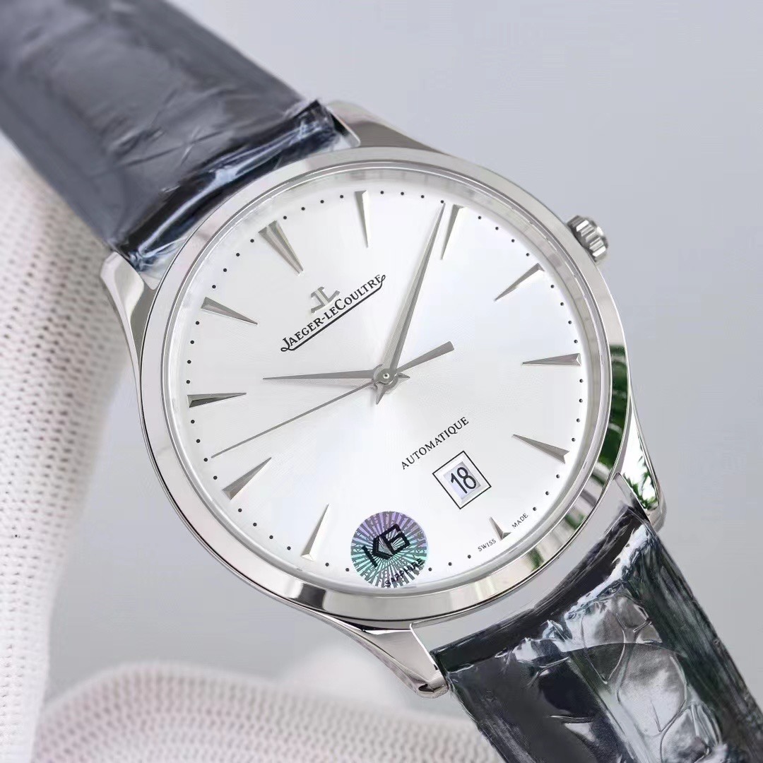 One piece white case 1400 Gold case 1450 diamonds ?50
The top V6 version in the TW market Jaeger-lecoultre JL Master Collection ??JT5 -- simple and genuine, achieving classic, understated elegance, preferred for business! Jaeger-lecoultre Ultra Thin Maste