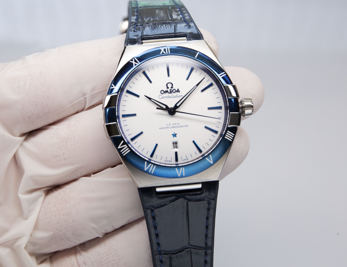 White 590. Gold ?20.
[Taiwan factory V12 latest
Starlight Eternal Constellation Watch Fifth Generation Constellation series! Brand new 41MM original size watches! Automatic imported Citizen mechanical movement, 2023 bestseller item ? ? Omega Constellation