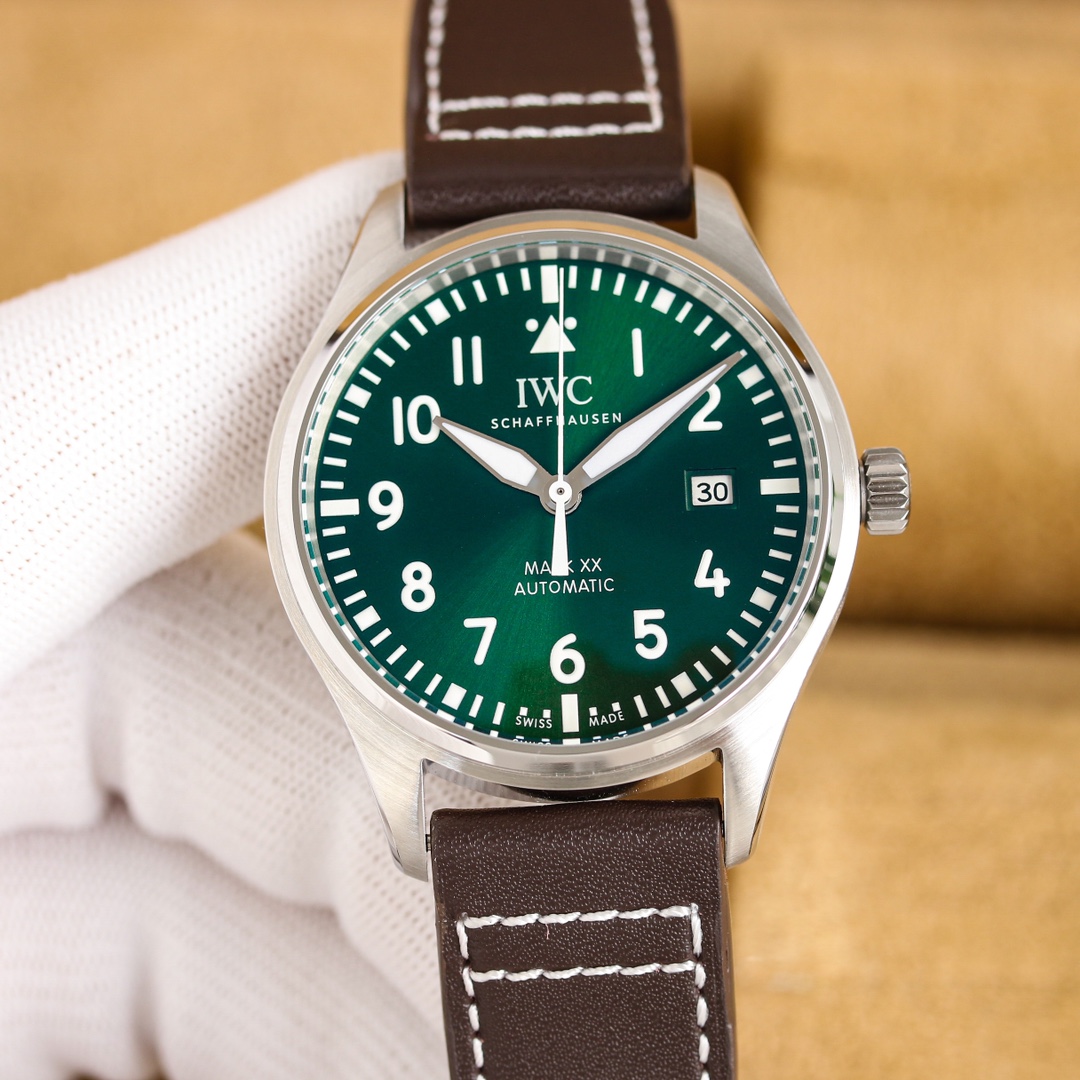 - 1150 (9015) / 1350 (2892).
Recommended Mark Series Flagship Edition
Super Mark Pilot 20 - IW328201 03 05 07 The king returns.
Routine transparent comparison of truth and falsehood!
Purchase a separate original mold at any cost, which will eventually cor