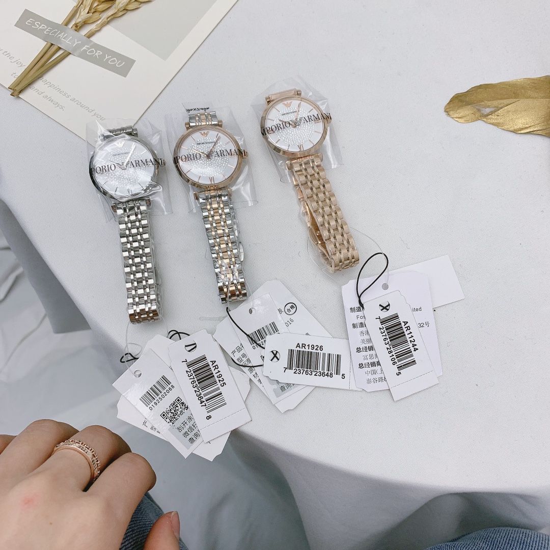 160 ??
Lucky New Year influencer bestseller ???? [Spring Goddess 'Choice] -XZ Factory recommended quality - [From 100% original order quality] Armani Armani Model: Ar1926, 1925, 11244, 190, 1683 Case: 316L stainless steel Crystal: Reinforced mineral glass