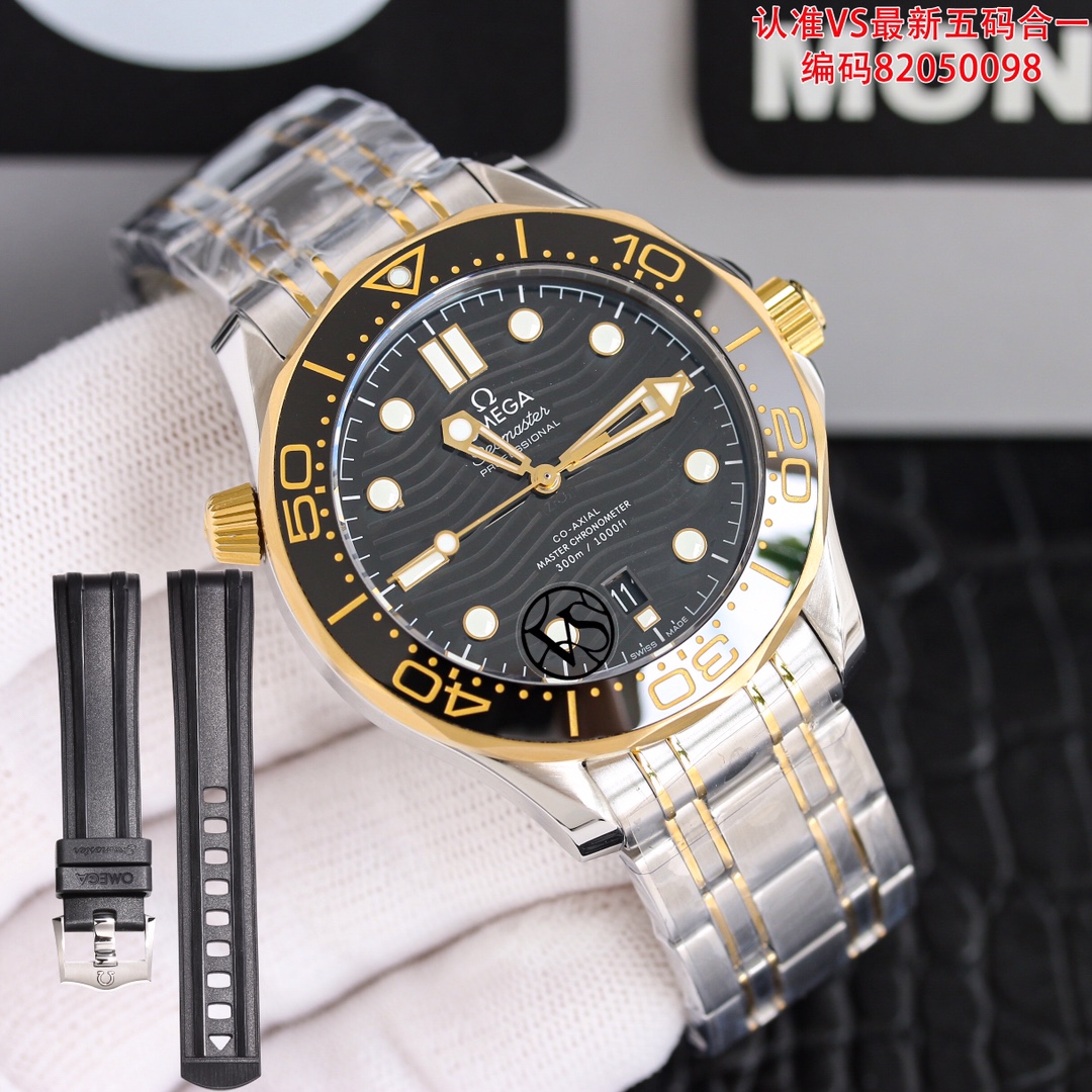 The latest, the most beautiful, the most A, Omega Seamaster 300 five size in one VS unique packaging white plastic box, wall split recommendation, the highest performance ratio, movement with 8800 black balance wheel integrated movement, comparable to the