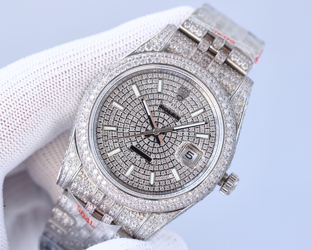 TW production 2450
High definition real shot ROLEX ???B33 Datejust full of diamonds!! 41mm in diameter! With 3255 automatic mechanical movement! Rolex Luxury 18k nanotechnology! 5 sets of full diamond original straps! Crafted with over 2,300 AAA zircon st