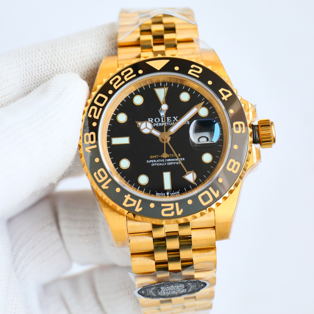 1700
Factory C
An upgraded version of the ROLEX GMT. Made of genuine 904L steel, the one-piece ceramic white gold font bezel is the same as the genuine. Brand new 3285 integrated movement. Synchronous genuine GMT hands adjust the time and date forward and