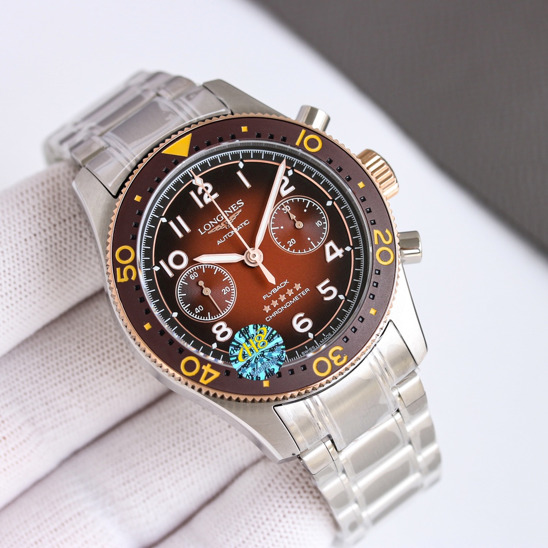 Belt 1500 Steel belt 1550
[New Release] : Longines Pioneer launches an all-" new dial "flyback Chronograph!
1 ? 42mm in diameter, bi-directional rotating with green, coffee, black and blue ceramic matte ?c ring bezel, Arabic numerals luminescent through t