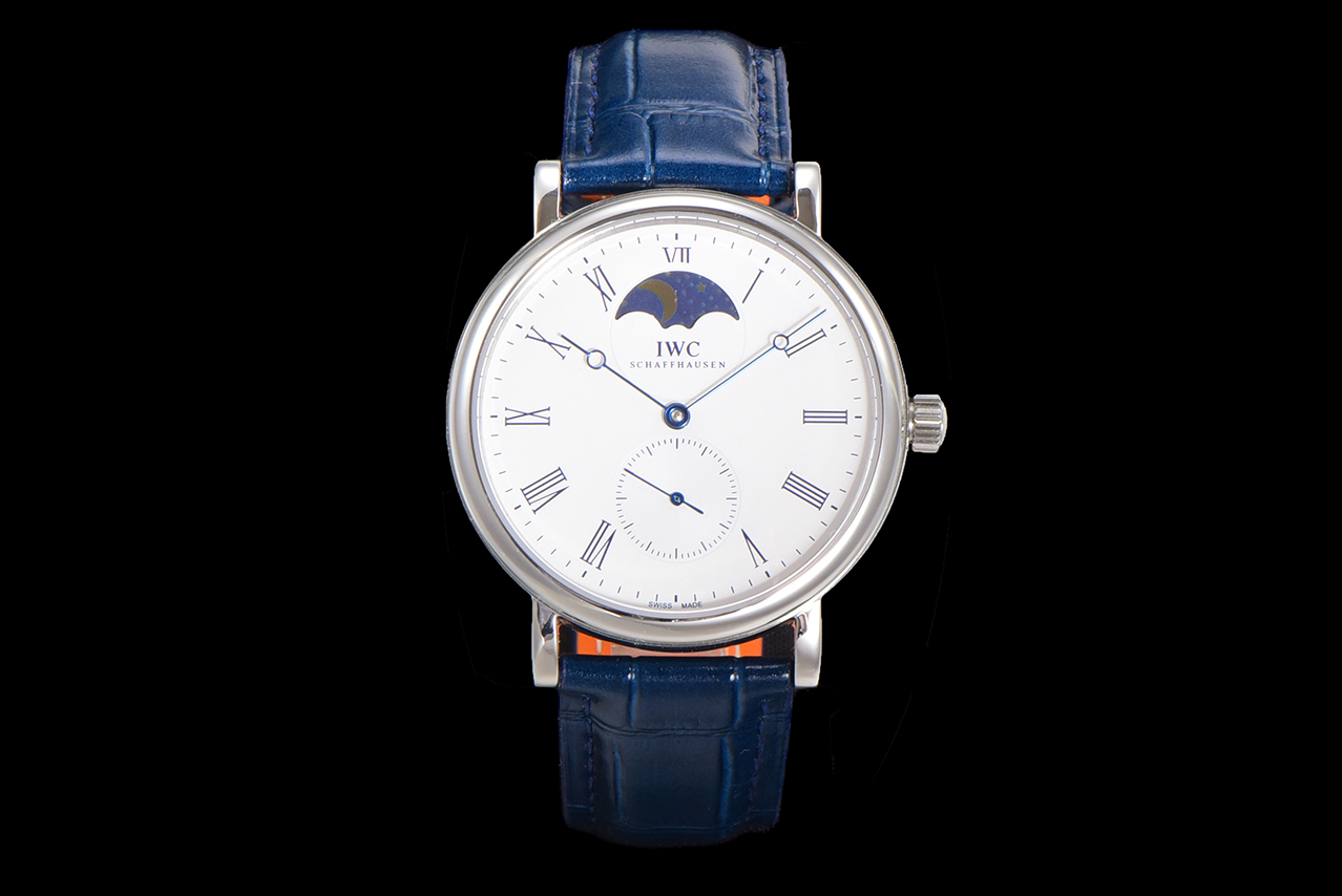 TWA white case 1450 gold 1500
Peak of appearance level
IWC's most dazzling star, Perpetual kinetic moon phase expert.
New reissue collection IW544805 transparent case back ???R33
[Case] 316L stainless steel case, polished to a very round finish. The small