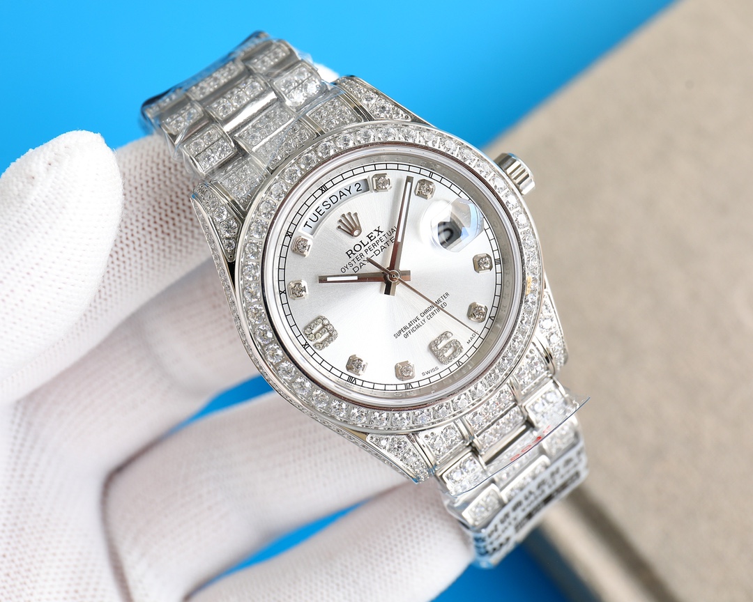 White shell 1700, gold ?100. Top V3 version ?? launched Rolex Loglog Day-DATE ??? Star Classic series, diameter 41mm, thickness 12mm [Movement] Automatic mechanical watch original imported movement, all movements are strictly debugged at the factory to en