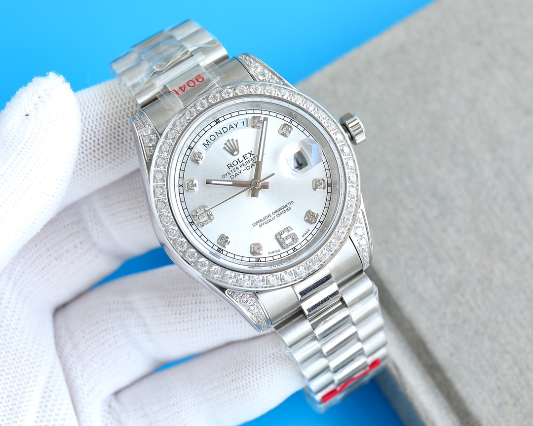 White shell 1050, gold ?50. Rolex Datejust Day-DATE ??? Star Classic series, diameter 41mm, thickness 12mm [Movement] Automatic mechanical watch original imported movement, all movements are strictly debugged at the factory to ensure accurate timekeeping,