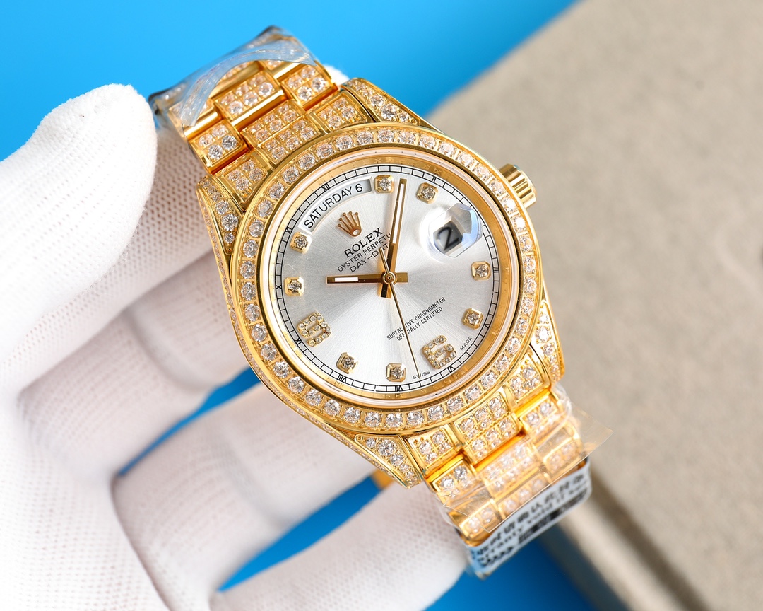 White shell 1700, gold ?100. Top V3 version ?? launched Rolex Loglog Day-DATE ??? Star Classic series, diameter 41mm, thickness 12mm [Movement] Automatic mechanical watch original imported movement, all movements are strictly debugged at the factory to en