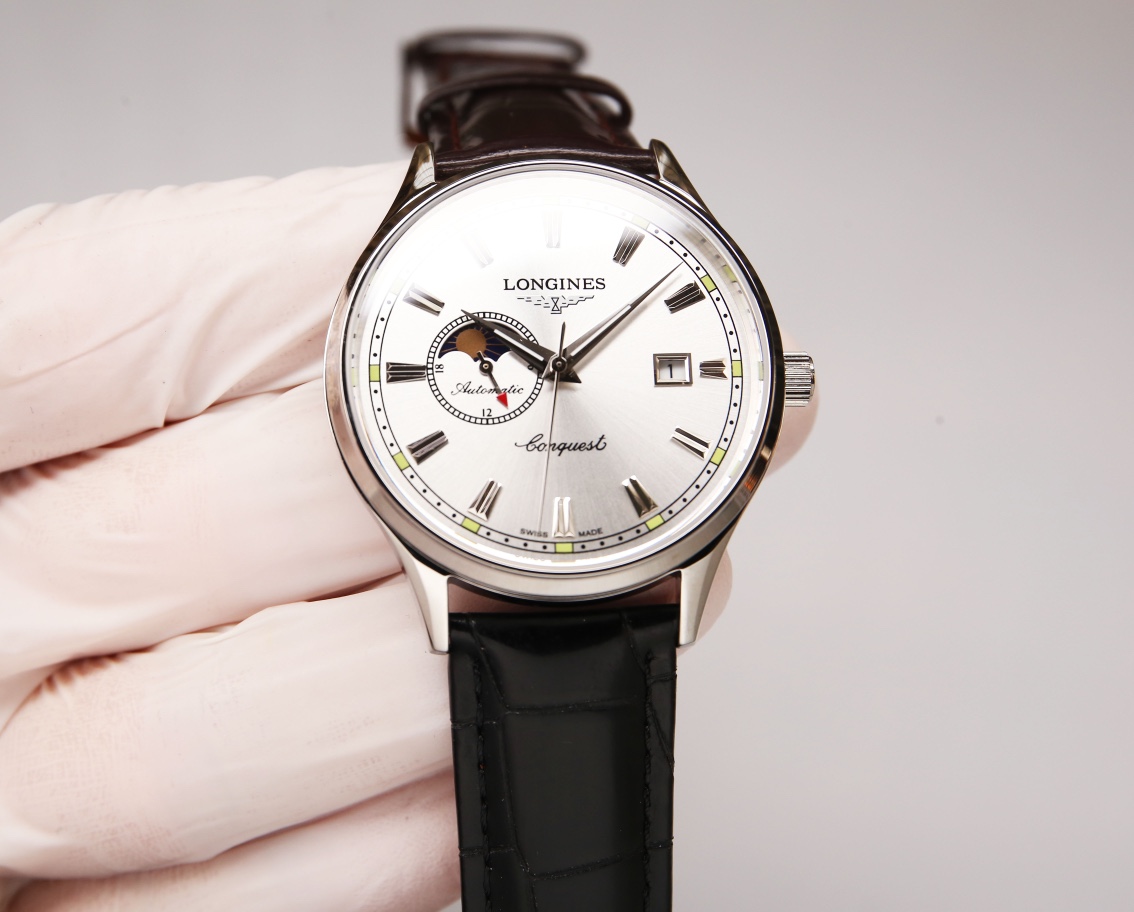 Leather strap 640. Steel strap +20. (Water-resistant 5 degrees, swimming ??!)
Longines, Boya collection
The Sun, Moon and Stars collection
Equipped with the original imported 8217 movement (0 repair 0 after-sales service)
With A super A stainless steel ca