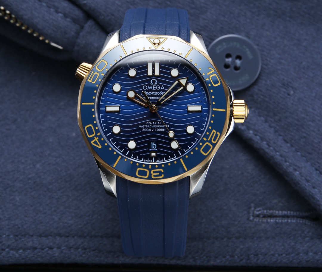 White glue P: 580. Kim ?20.
Hit market ?? After two years of repeated sampling, always adhering to the practical value, there is no best, only better upgrade concept, the Omega Seamaster 300 series is once again pushed to the peak! 2021 Official Strong re